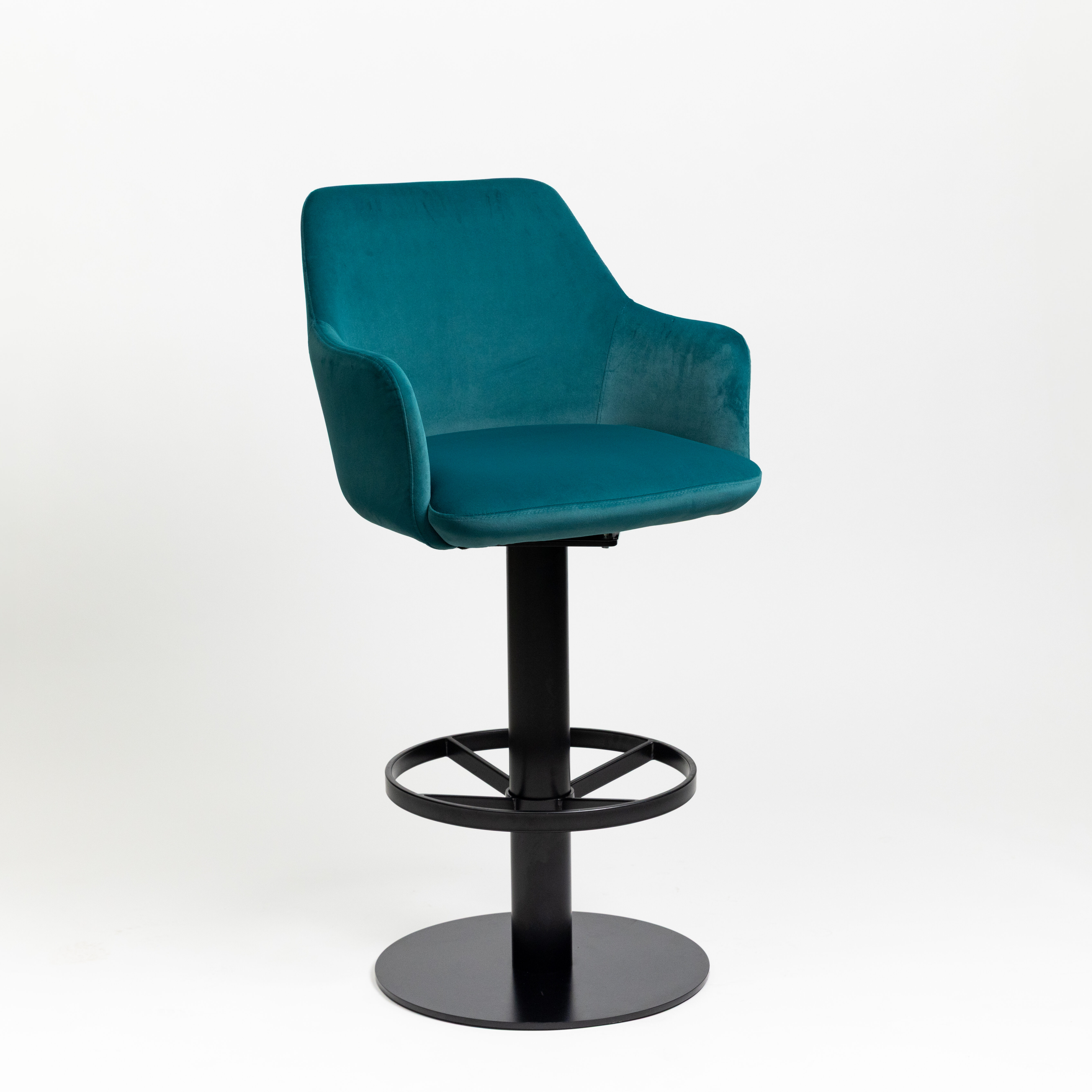 Ceto Swivel Barstool