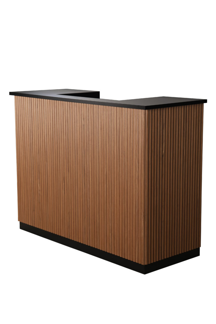 Geneva Reception Walnut – Large